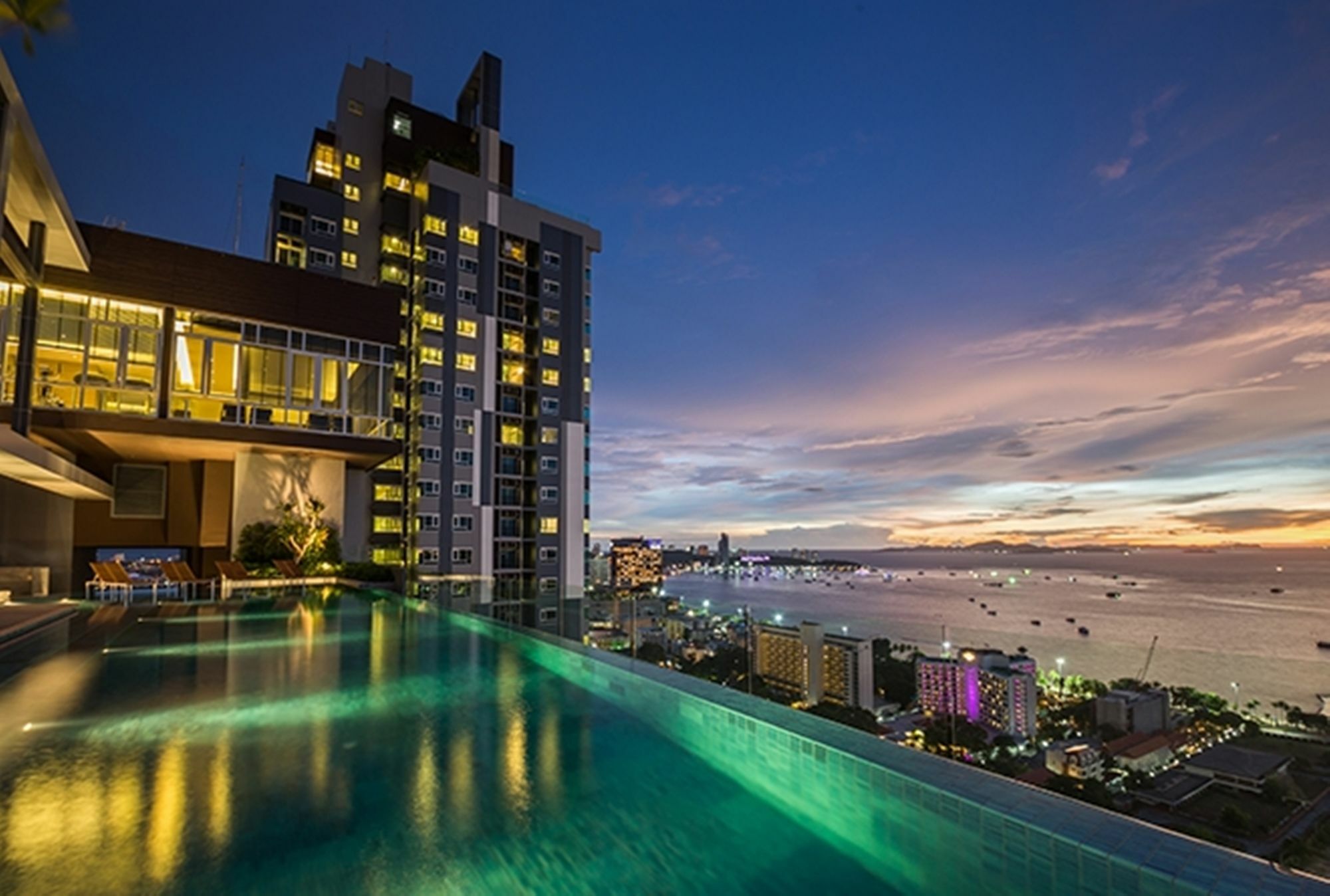 Centric Sea Pattaya By Uplus Екстериор снимка