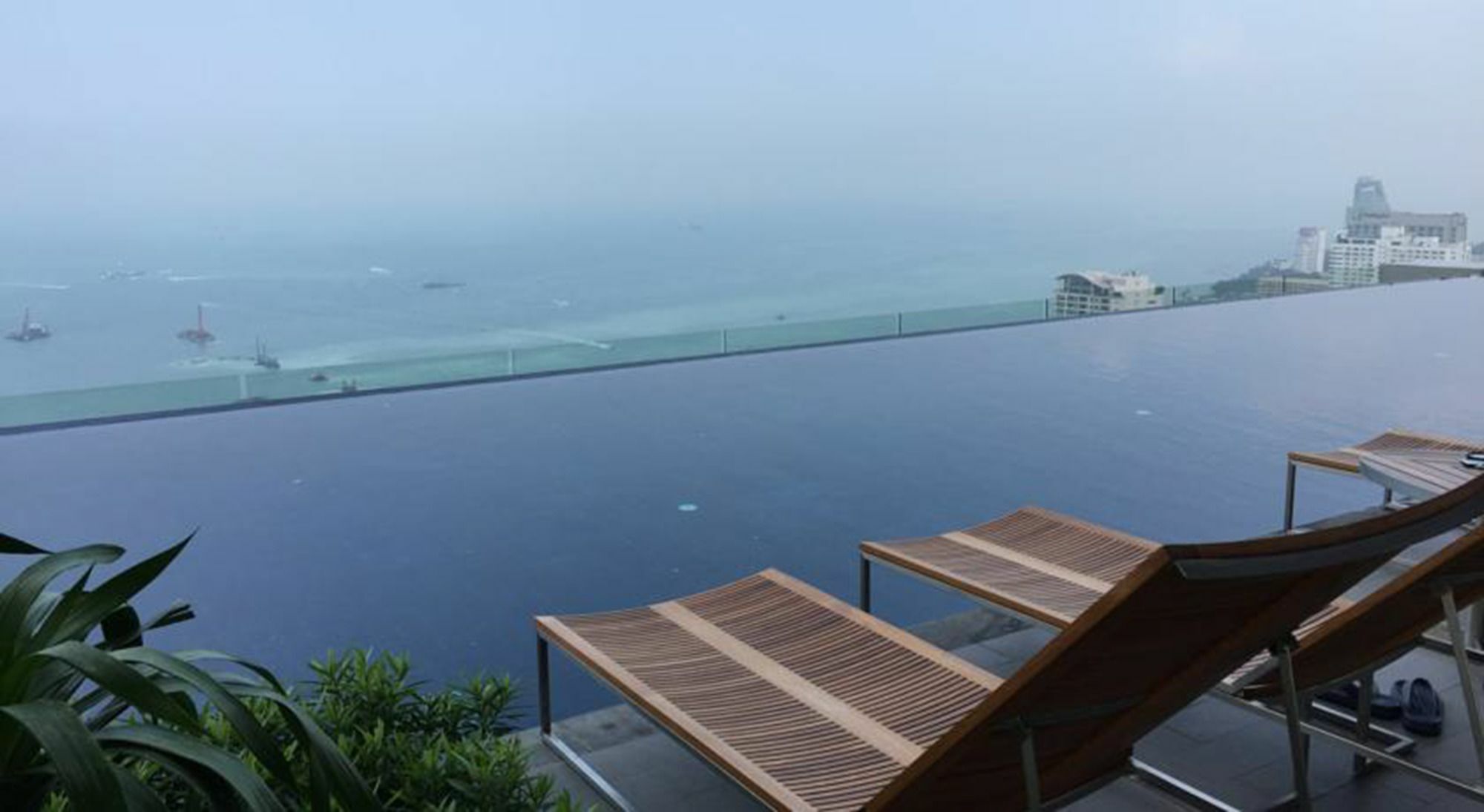 Centric Sea Pattaya By Uplus Екстериор снимка