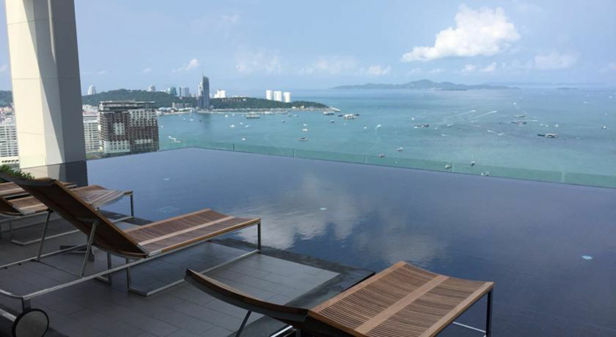 Centric Sea Pattaya By Uplus Екстериор снимка